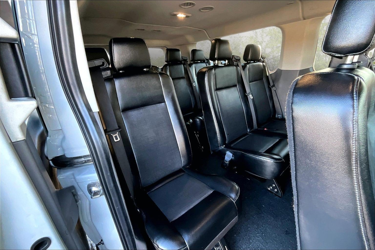 2024 Ford Transit Passenger Wagon XL