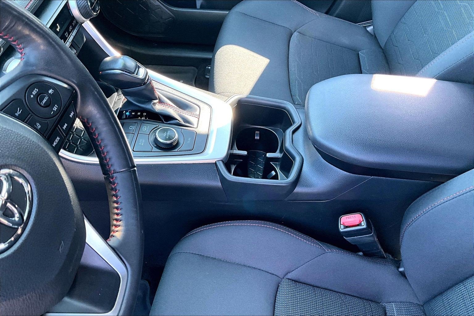 2024 Toyota RAV4 Prime SE