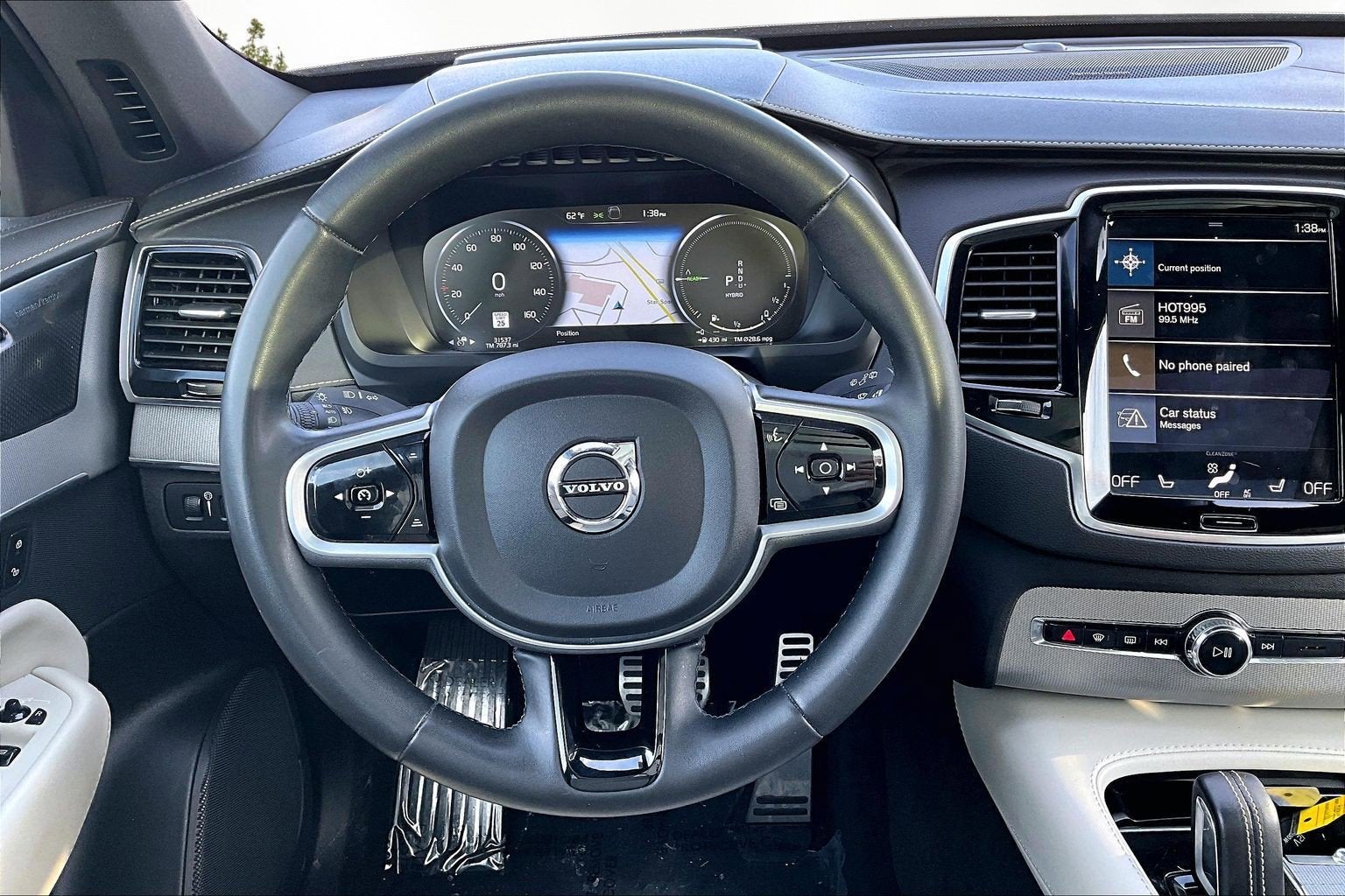 2022 Volvo XC90 Recharge Plug-In Hybrid R-Design