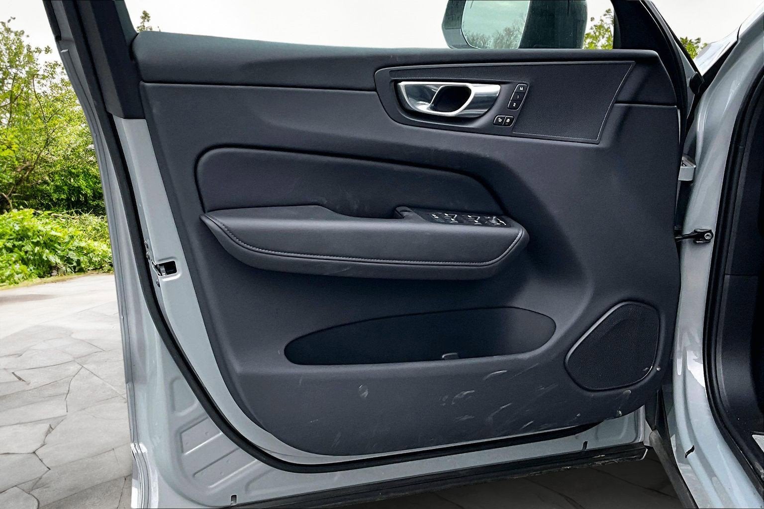 2025 Volvo XC60 Plus