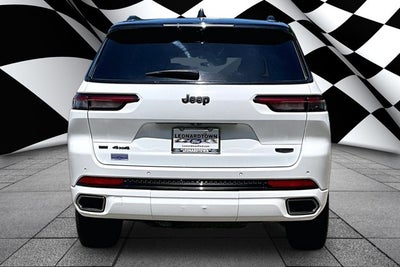 2023 Jeep Grand Cherokee L Summit V8 REAR ENTERTAINMENT
