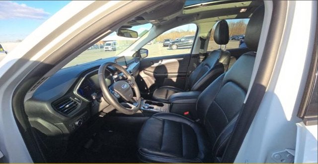 2022 Ford Escape SEL PANO ROOF & TECH PKG