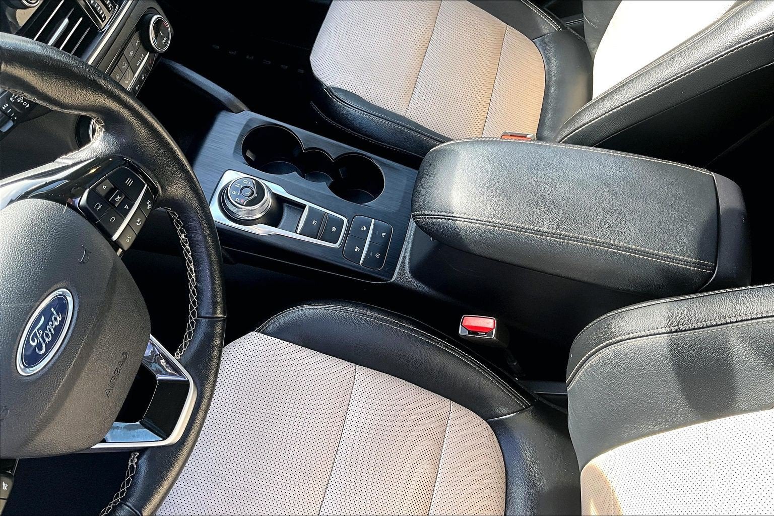 2022 Ford Escape Titanium ELITE