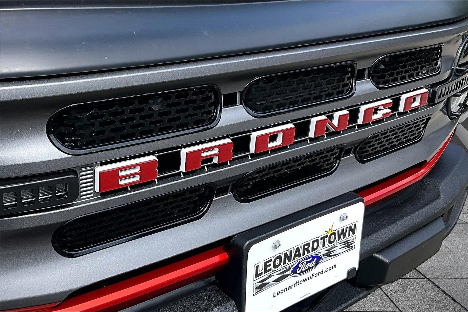 2023 Ford Bronco Base