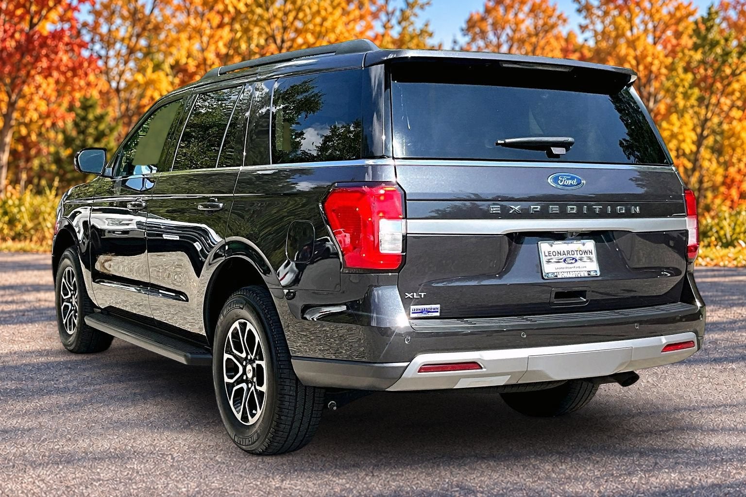 2024 Ford Expedition XLT HIGH PACKAGE