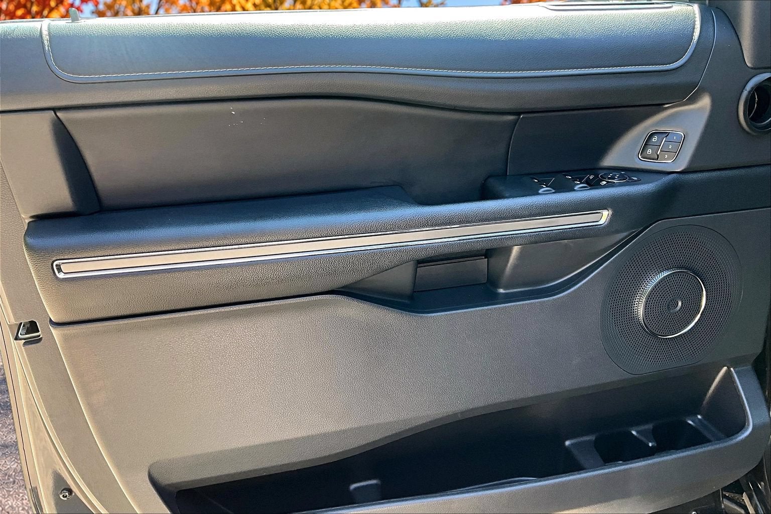 2024 Ford Expedition XLT HIGH PACKAGE