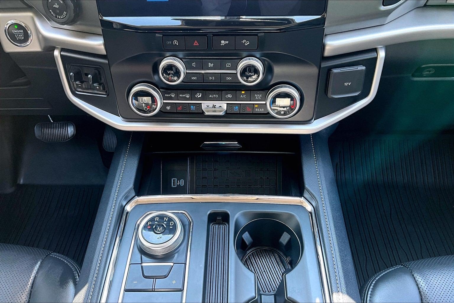 2024 Ford Expedition XLT HIGH PACKAGE
