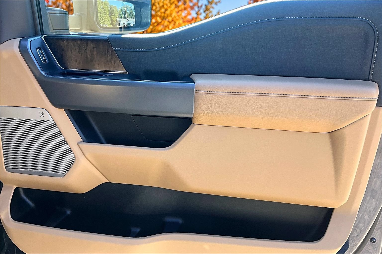 2023 Ford Super Duty F-250 SRW LARIAT
