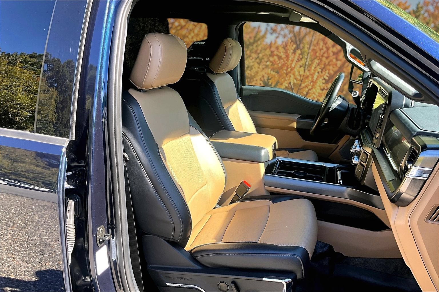 2023 Ford Super Duty F-250 SRW LARIAT