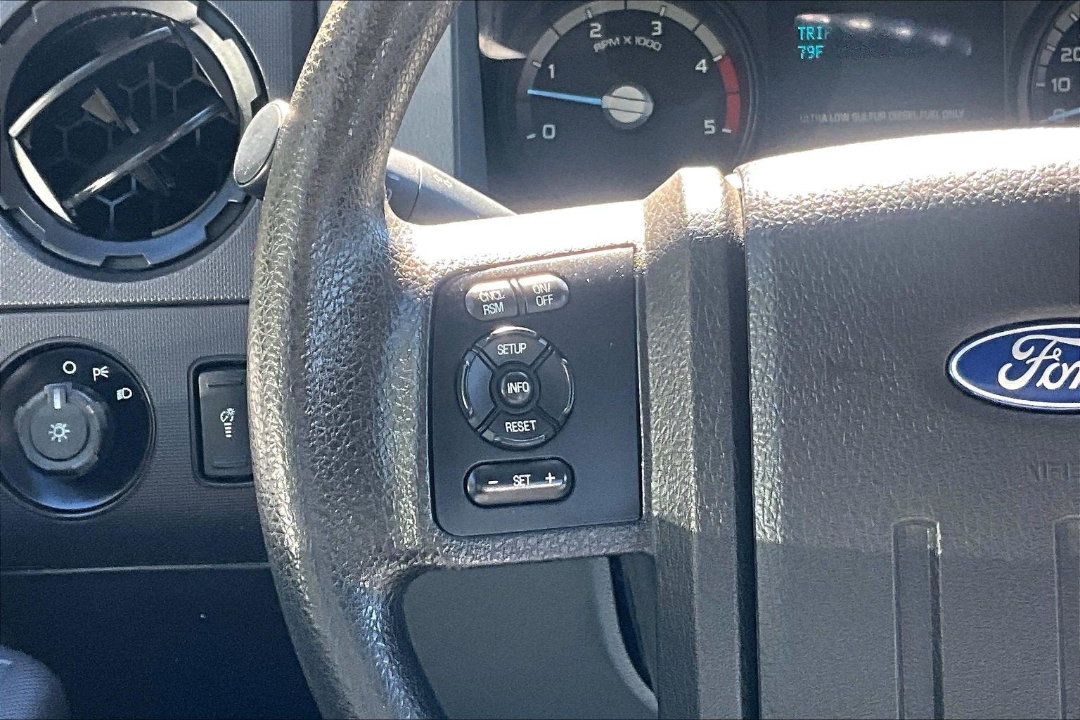 2015 Ford Super Duty F-450 DRW Base