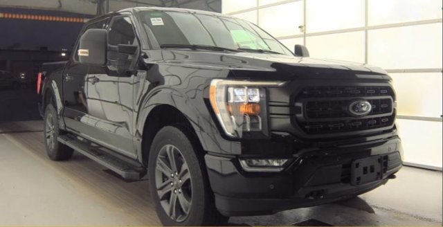 2023 Ford F-150 XLT SPORT V8