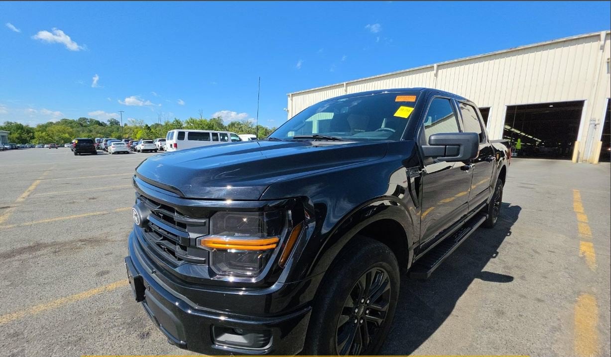 2024 Ford F-150 XLT BLACK PACKAGE