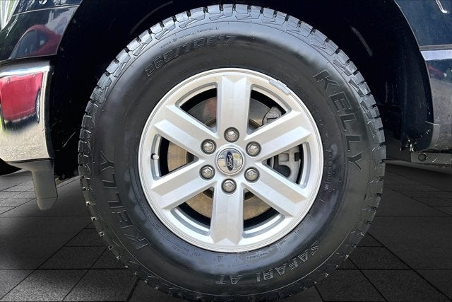 2022 Ford F-150 4WD V8
