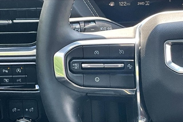 2025 GMC Yukon Elevation