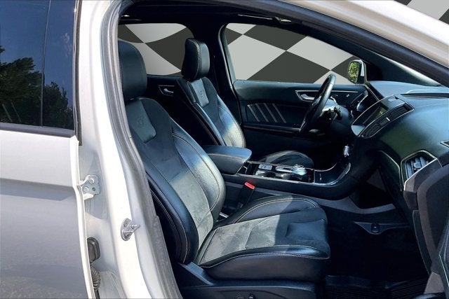 2020 Ford Edge ST