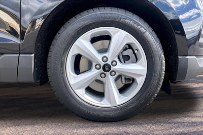 2023 Ford Edge SE