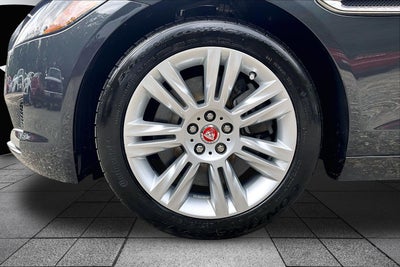 2017 Jaguar XF 35t Premium