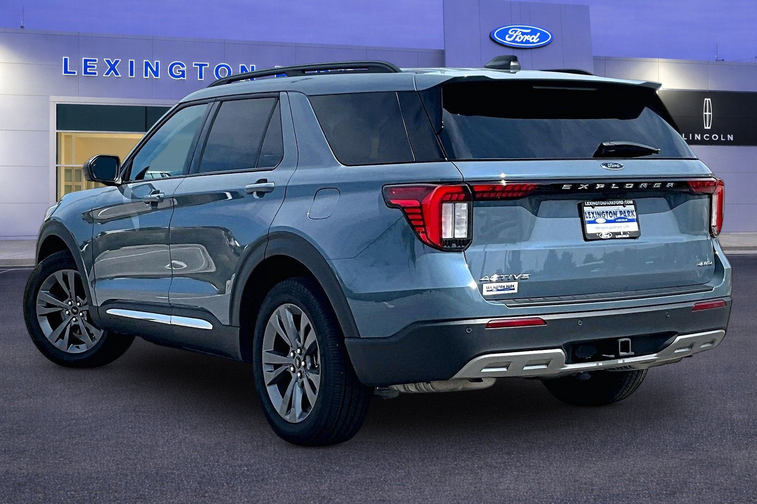 2025 Ford Explorer Active
