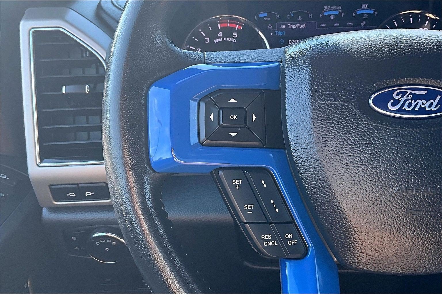 2022 Ford Super Duty F-350 SRW LARIAT