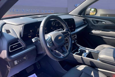 2025 Chevrolet Traverse FWD LT