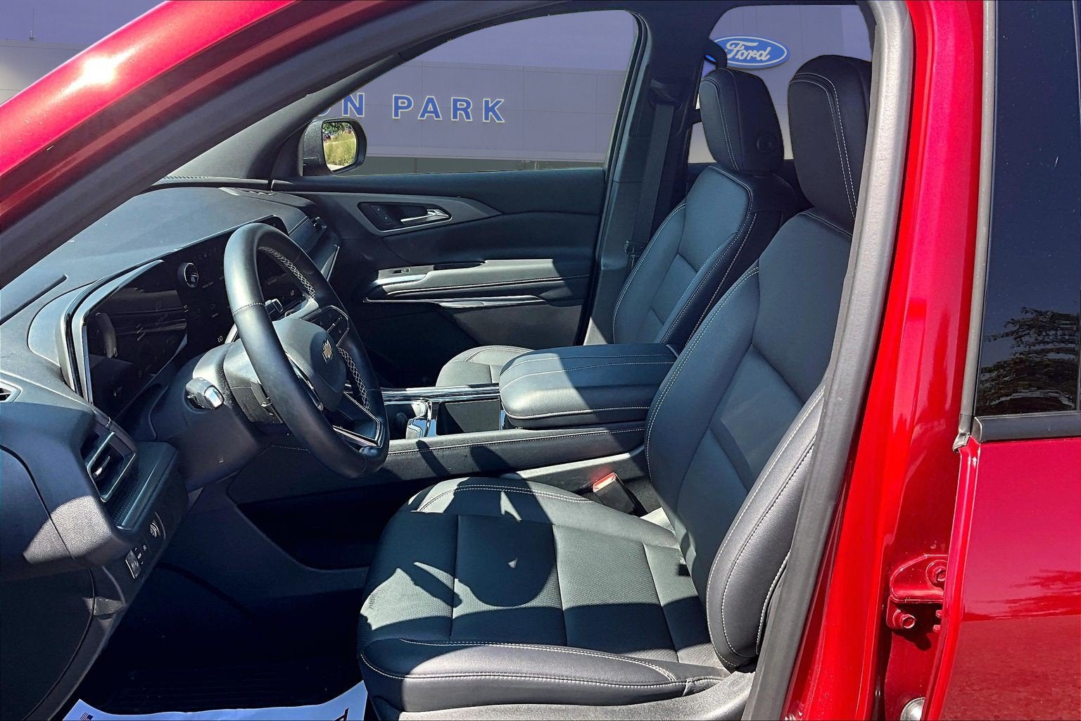 2025 Chevrolet Traverse FWD LT