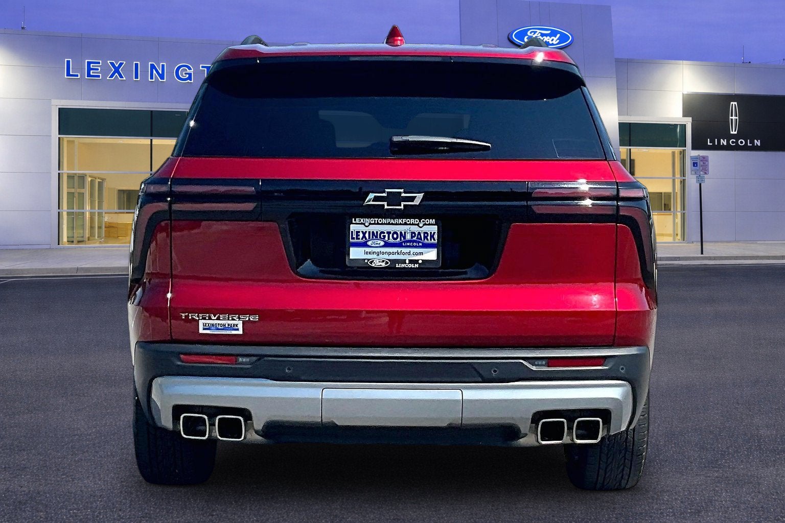 2025 Chevrolet Traverse FWD LT