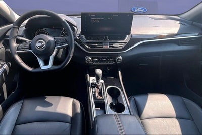 2025 Nissan Altima SR