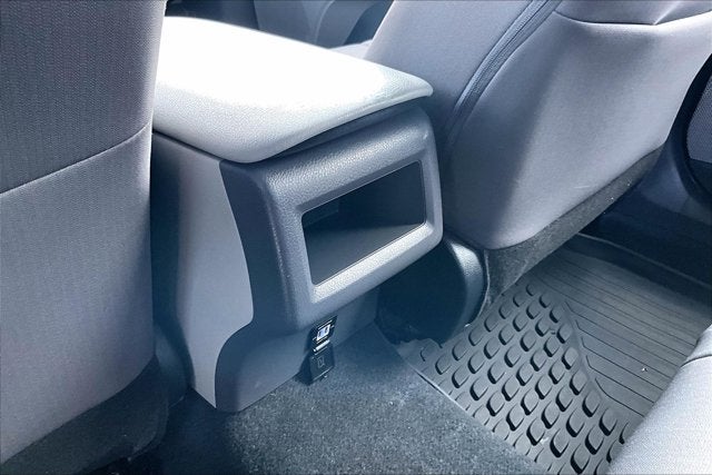 2023 Toyota Camry Hybrid LE