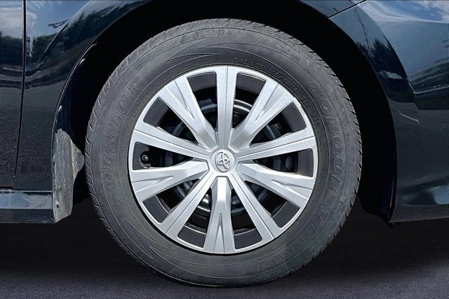 2023 Toyota Camry Hybrid LE