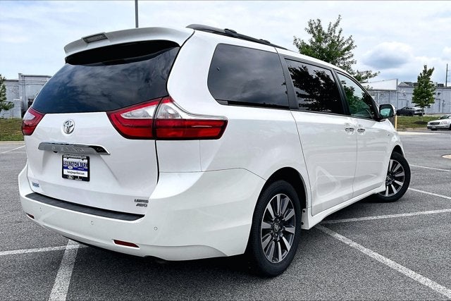 2019 Toyota Sienna XLE
