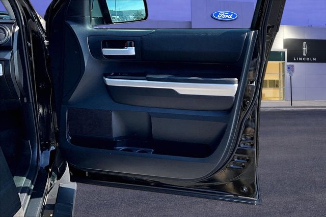 2016 Toyota Tundra 4WD Truck SR5