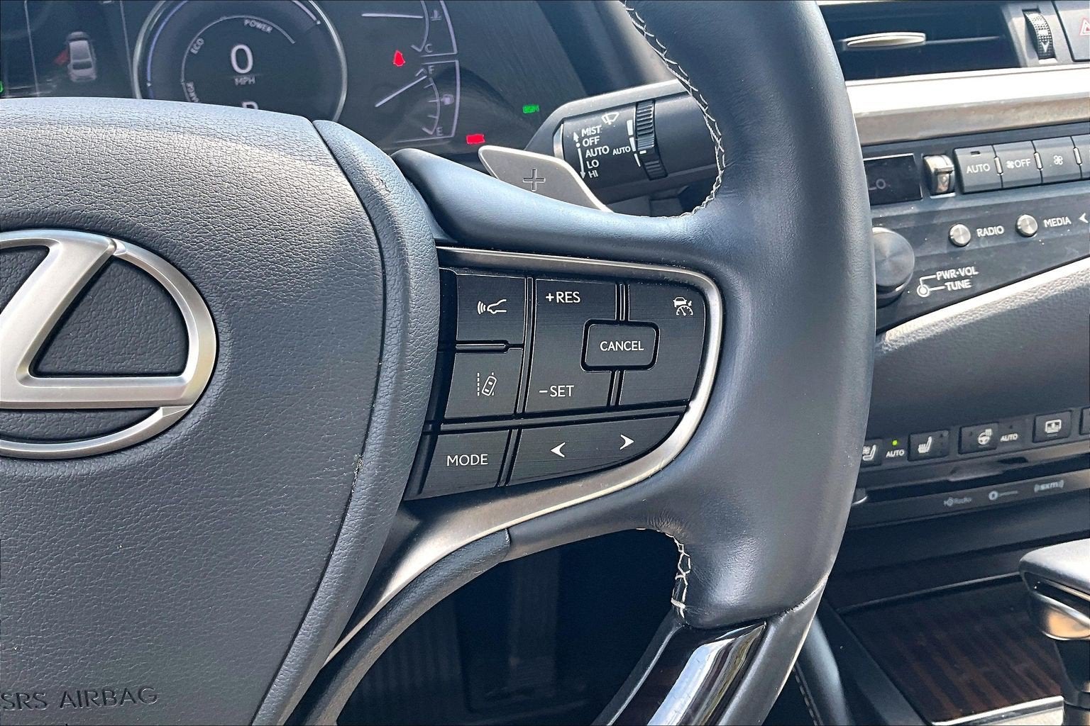 2019 Lexus ES ES 300h Luxury