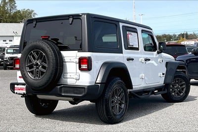 2025 Jeep Wrangler 4-Door Summit 4x4