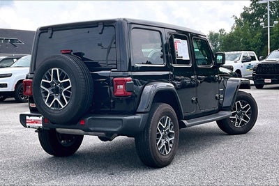 2024 Jeep Wrangler 4-Door Sahara 4x4