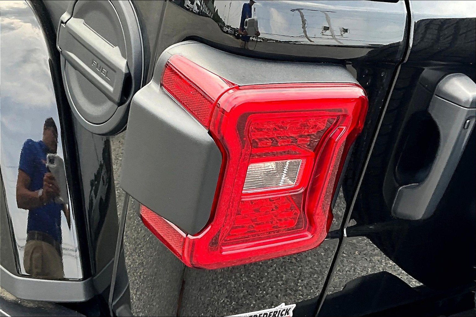 2024 Jeep Wrangler 4-Door Sahara 4x4