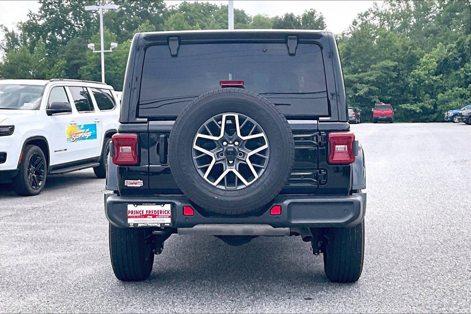 2024 Jeep Wrangler 4-Door Sahara 4x4