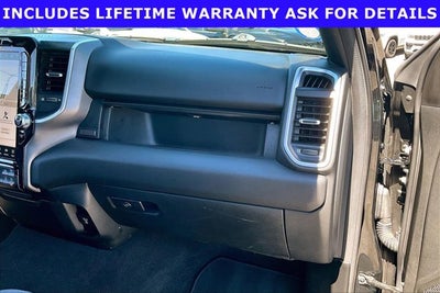 2023 RAM 1500 Big Horn Crew Cab 4x4 5'7' Box