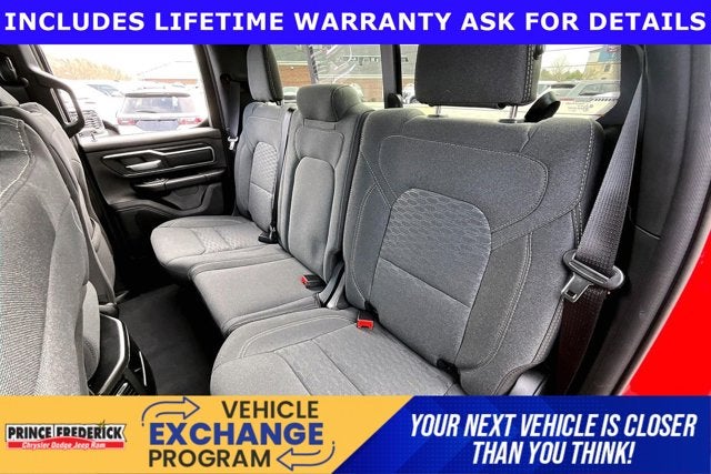 2025 RAM 1500 Big Horn Crew Cab 4x4 6'4' Box