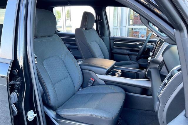 2025 RAM 1500 Big Horn Crew Cab 4x4 5'7' Box