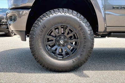 2020 RAM 1500 Big Horn Crew Cab 4x4 5'7' Box