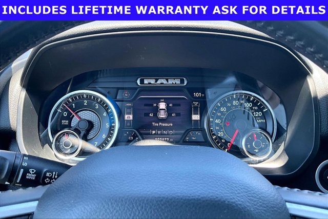 2021 RAM 1500 Big Horn Crew Cab 4x4 5'7' Box