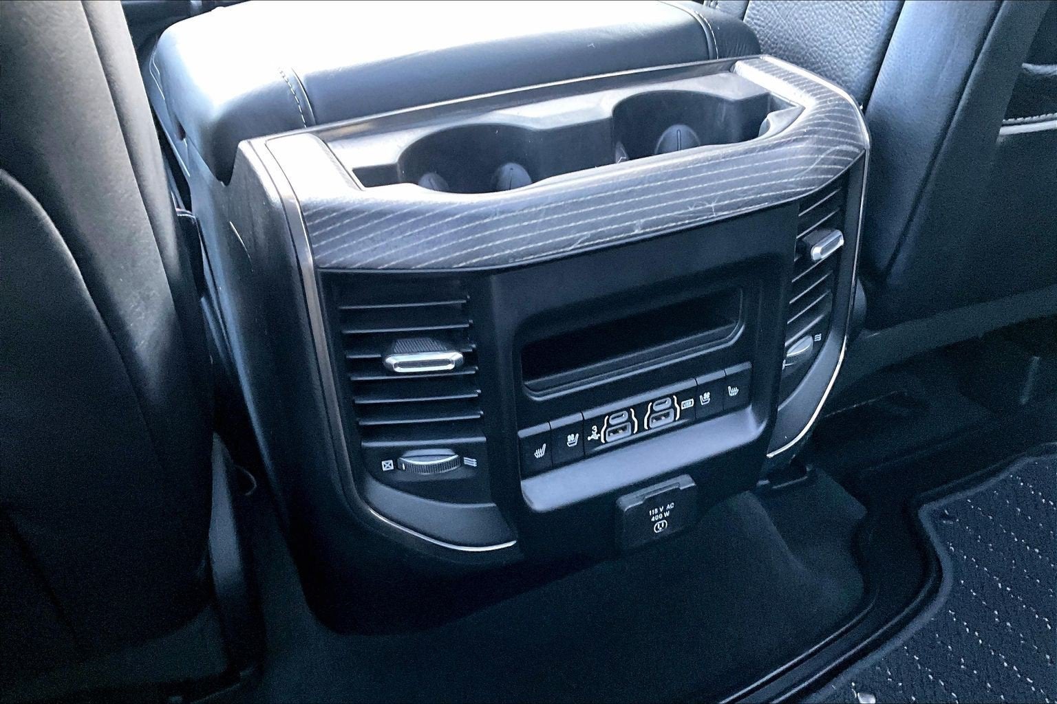 2020 RAM 1500 Limited Crew Cab 4x4 5'7' Box