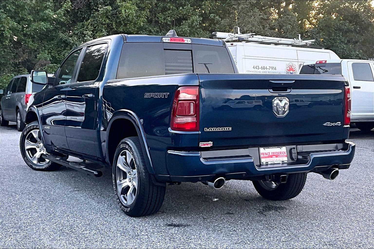 2022 RAM 1500 Laramie Crew Cab 4x4 5'7' Box