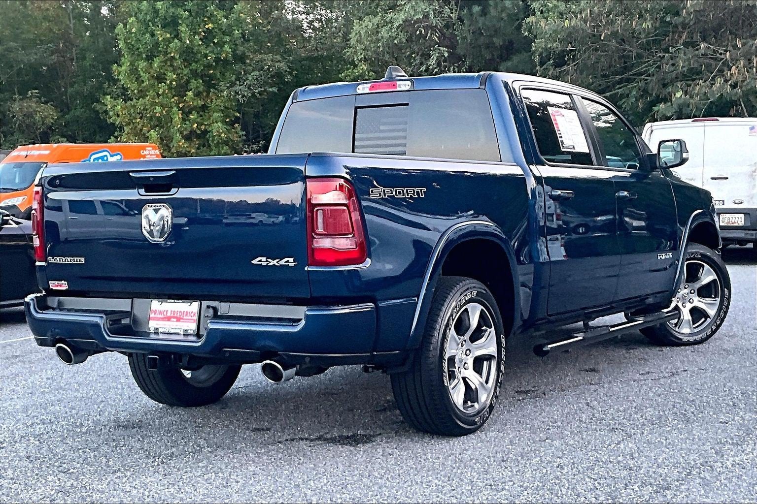 2022 RAM 1500 Laramie Crew Cab 4x4 5'7' Box