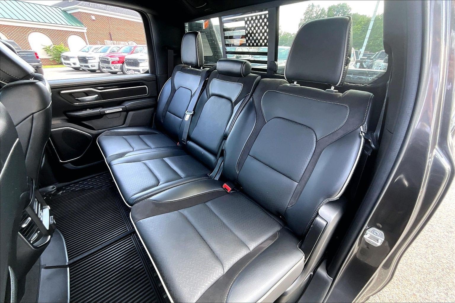 2021 RAM 1500 Laramie Crew Cab 4x4 5'7' Box