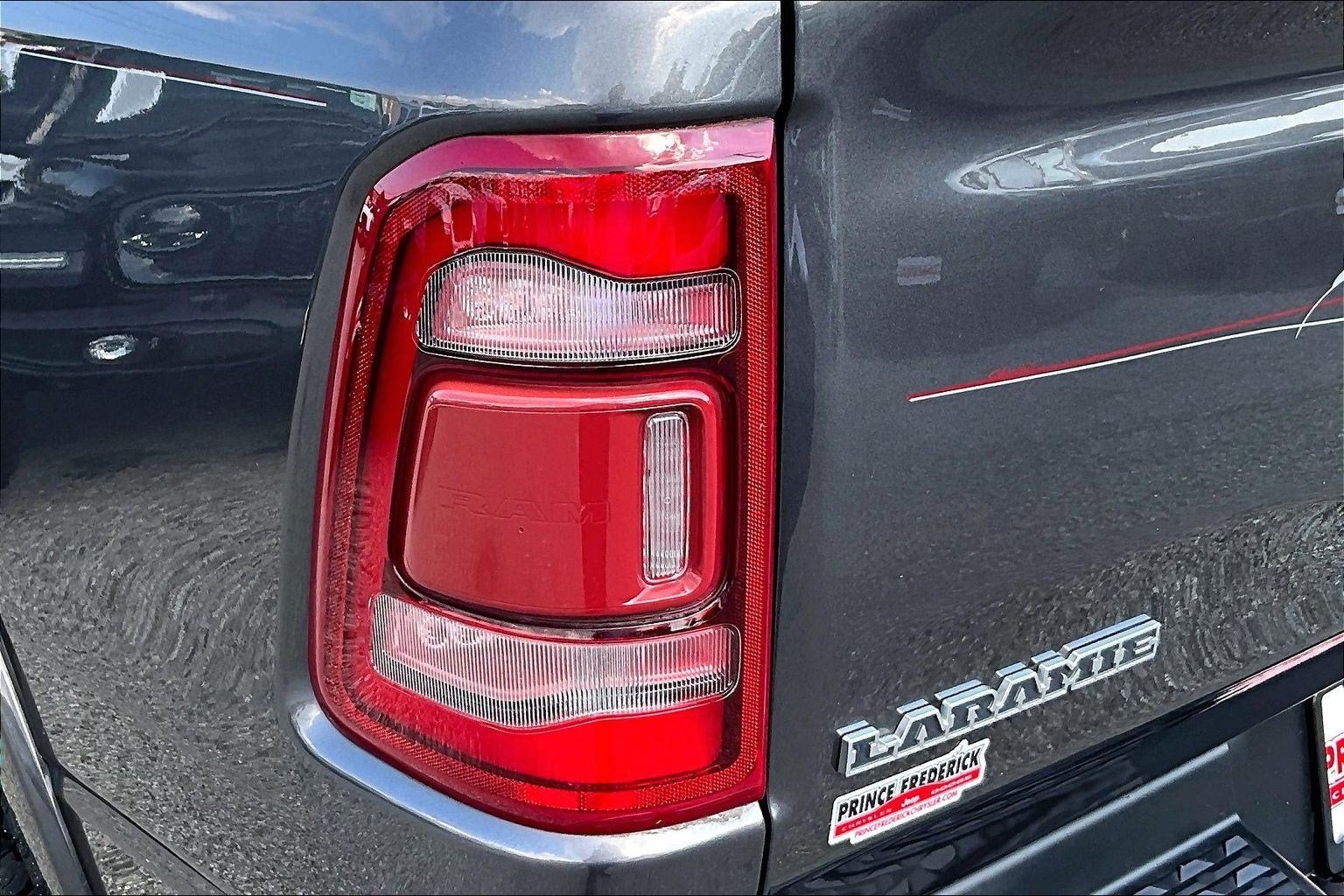 2021 RAM 1500 Laramie Crew Cab 4x4 5'7' Box