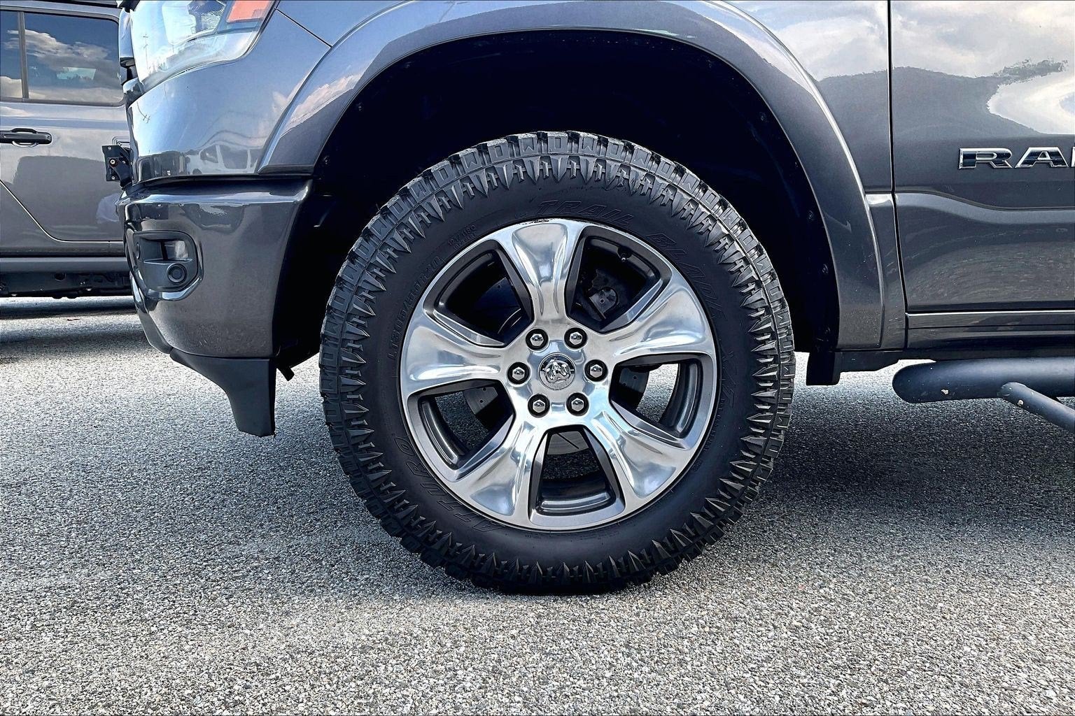 2021 RAM 1500 Laramie Crew Cab 4x4 5'7' Box