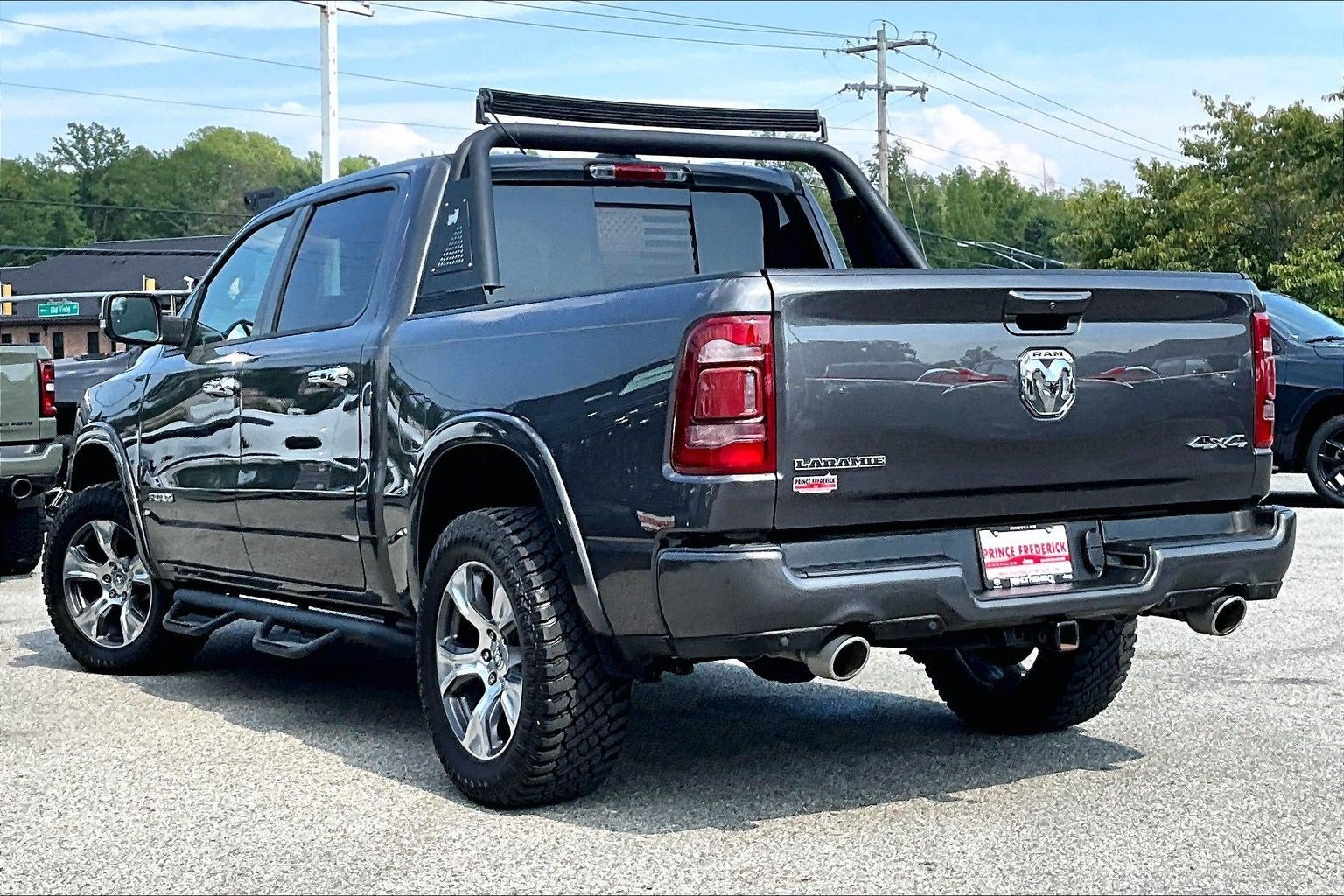 2021 RAM 1500 Laramie Crew Cab 4x4 5'7' Box