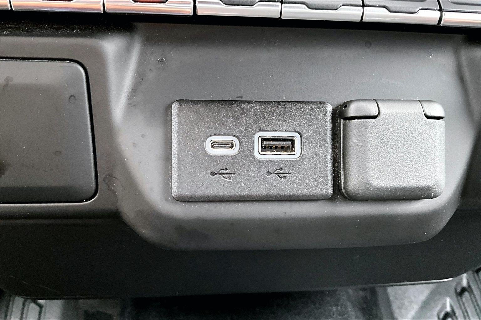 2023 Chevrolet Silverado 1500 4WD Crew Cab Short Bed WT