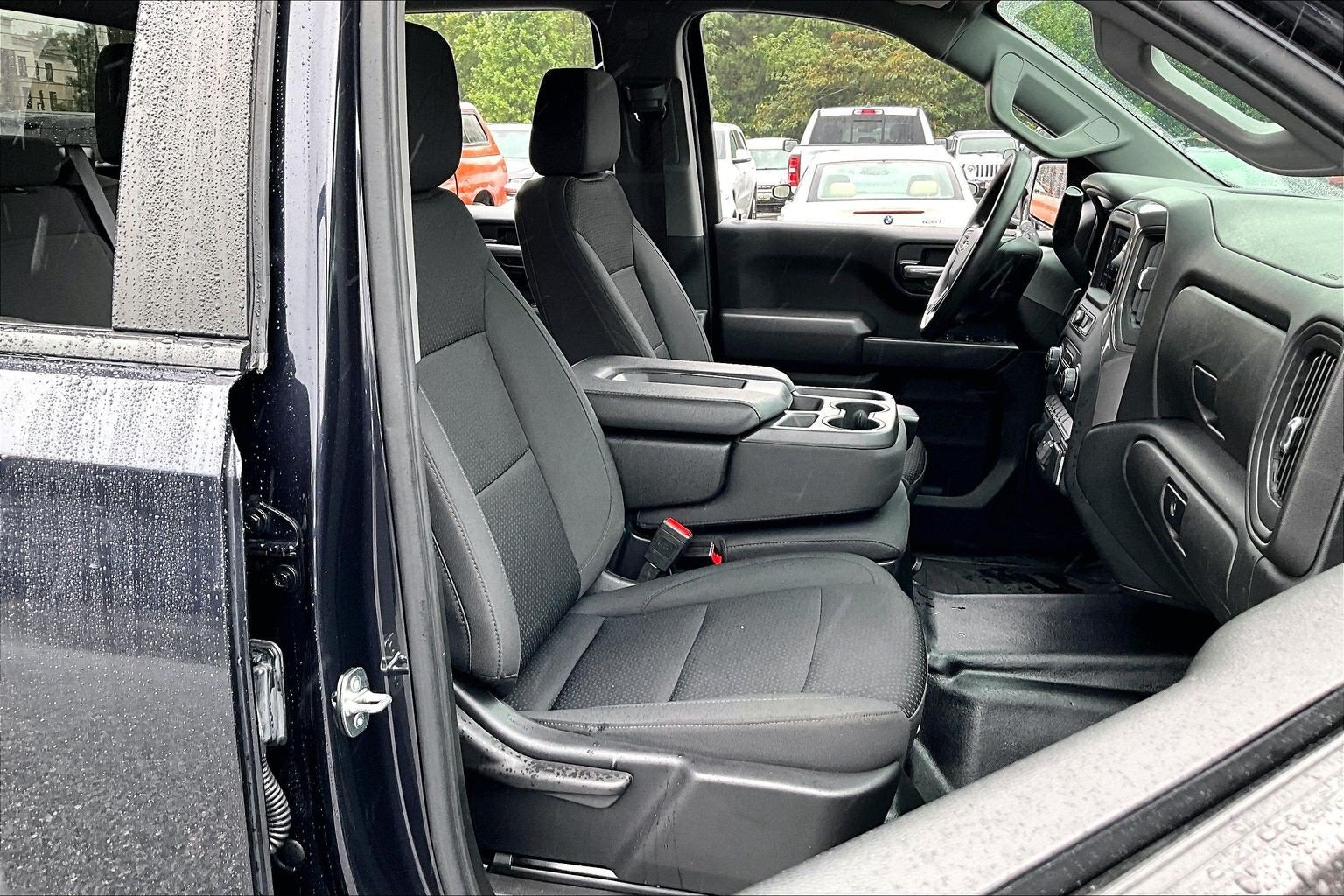 2023 Chevrolet Silverado 1500 4WD Crew Cab Short Bed WT